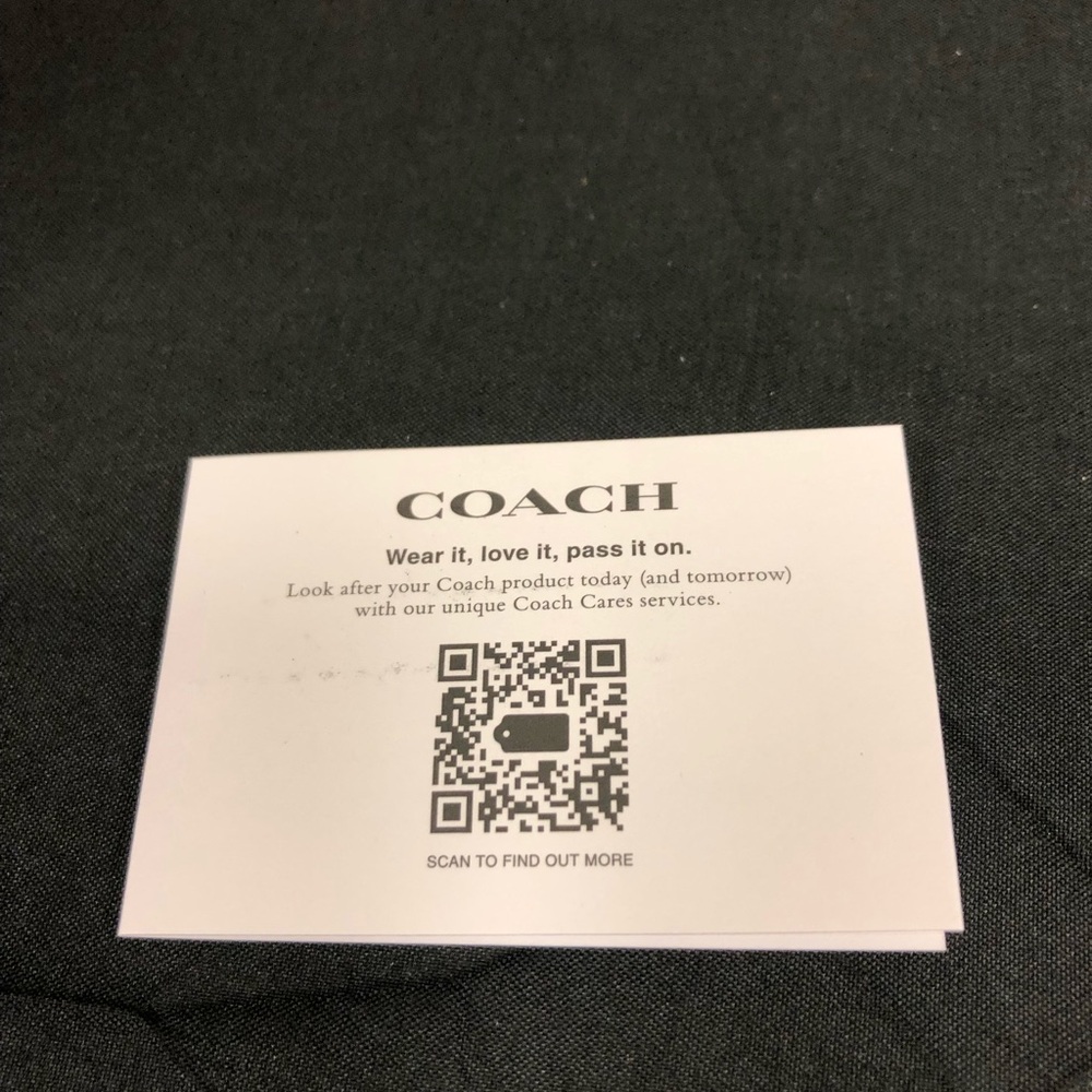 Coach Pebble Leather Corner Zip - Picture 13 of 13